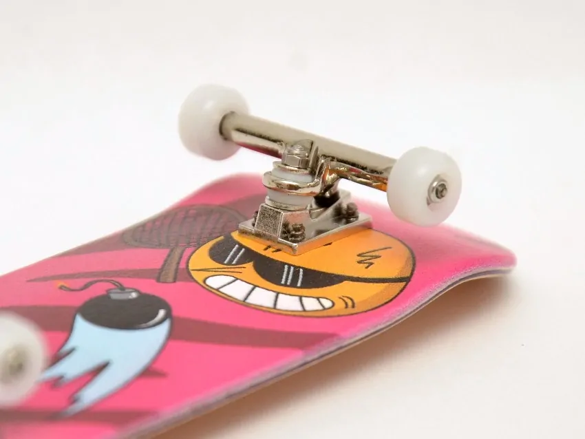 HOOD dřevěný fingerboard - Bomb tenis 34mm
