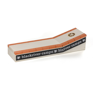 Blackriver - Brick Curb